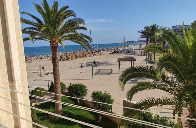 A pie de PLAYA