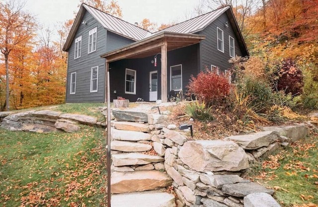 A secluded, mountainside luxury retreat in Andover, Vermont