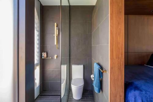 A Stylish Studio - TINY ROOM in Pyrmont