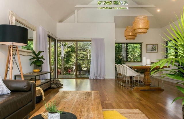 A SWEET ESCAPE - Alcorn House