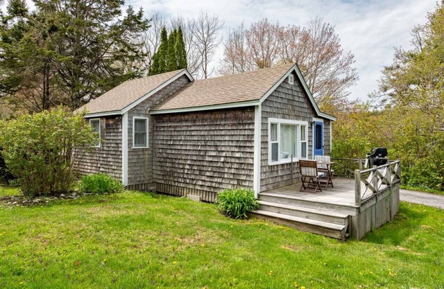 A Sweet Little Guest Cottage