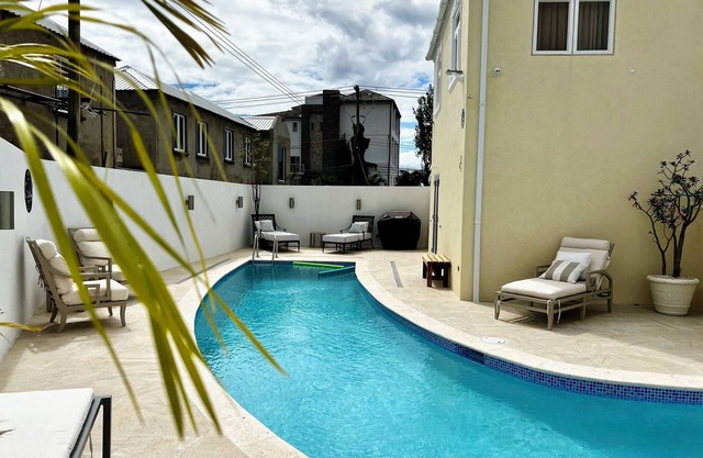 A True Slice of Paradise in Paynes Bay, nNewly renovated lower level apartment.
