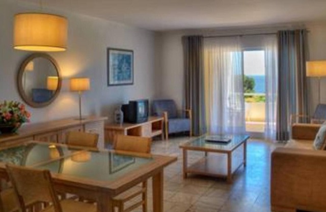 A Wow ApartHotel 2 Bedroom Sea View