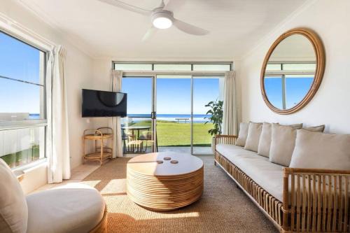 Absolute Beachfront Apartment 11B
