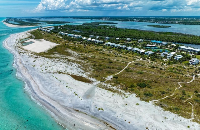 Absolutely Gorgeous! And A Stunning View with resort amenity access! B3222A