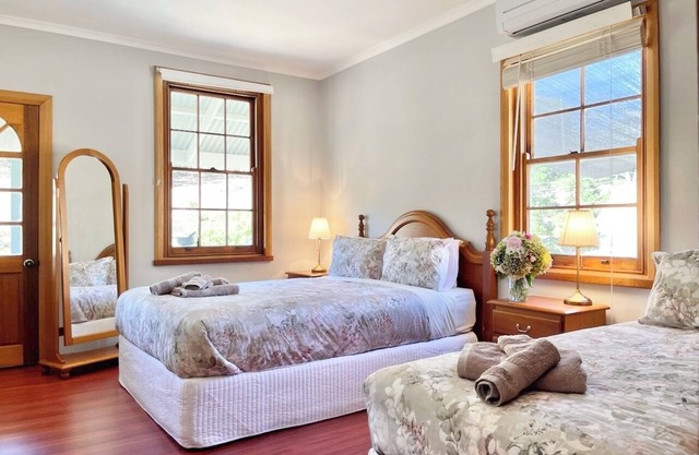 Adelaide hills farm stay charming cottage