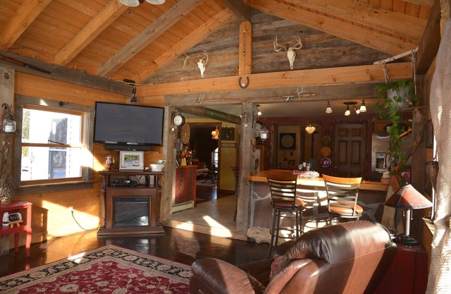 Adirondack Mountain View*unique Exquisite Farmhouse 6 person Hot Tub