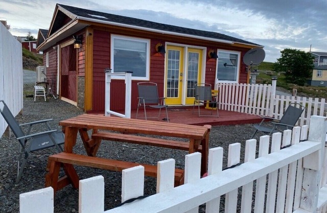Adorable 2-bedroom guesthouse with an amazing view