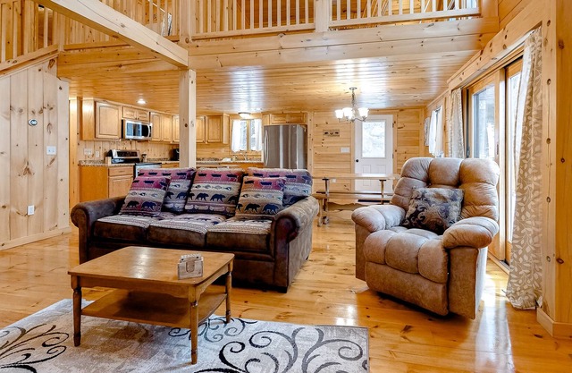 Adorable Log Cabin with Fast WiFi, Mountain Views, Deck, & Gas Fireplace