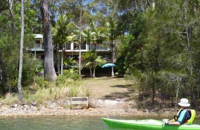 Aero on Smiths Lake Family Home
