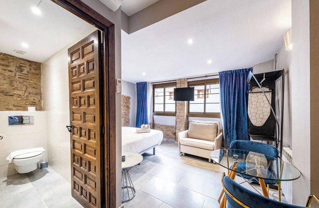 AinB Picasso Corders Apartments