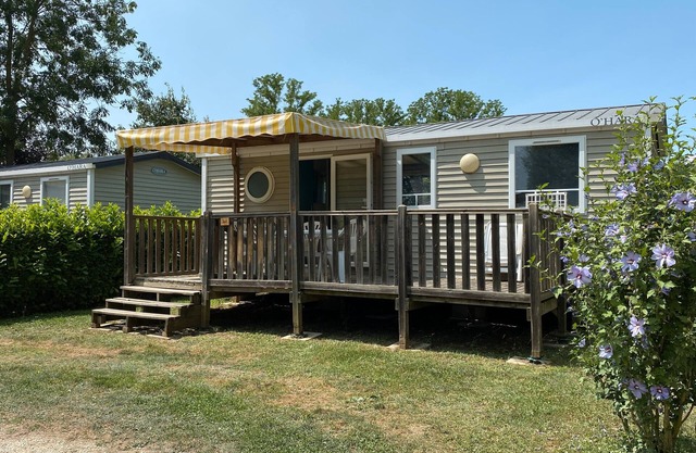 Air-conditioned Mobile Home with 3 Bedrooms - 4 Stars