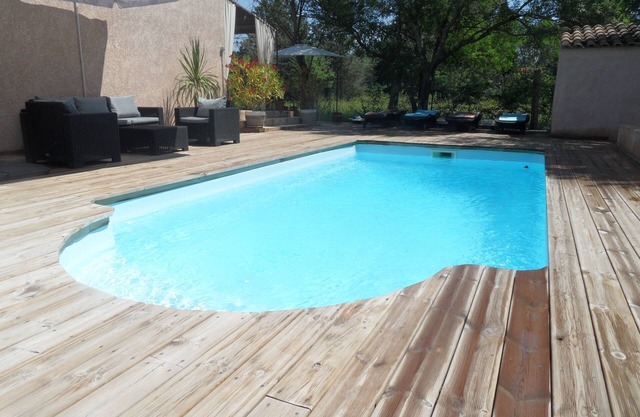 Air-conditioned Provencal villa with heated pool, spa and master suite.
