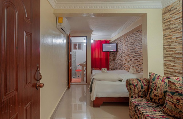 Air conditioned Single Room with Fridge in Corales del Sur, Santo Domingo Este