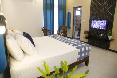 Airport Retreat hotel