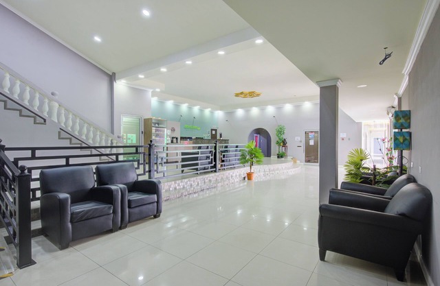 Airport Suites Hotel