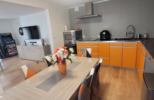 Aiscal - Appart Hotel 70m2 for 6 people - Arrival 24/24h digicode access