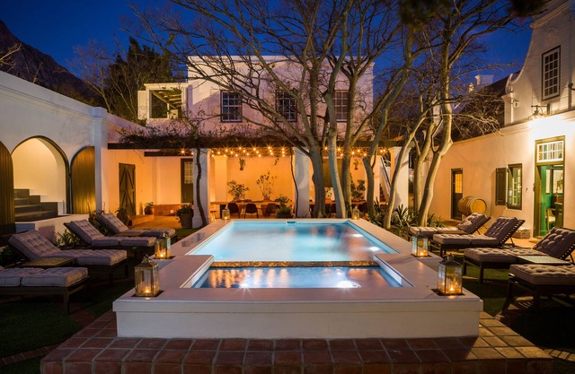 Akademie Street Boutique Hotel