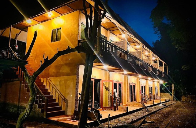 Akha River House CR