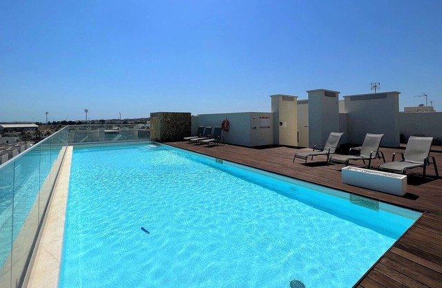 Albufeira Panoramic View 1 With Pool