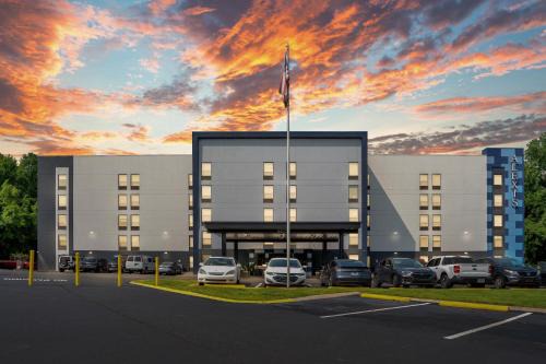 Alexis Inn and Suites Hotel