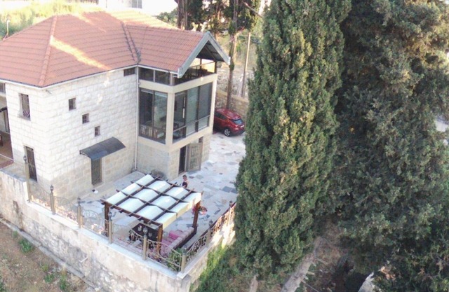 Aley Maison des Couleurs - Artistic home in Aley's heart