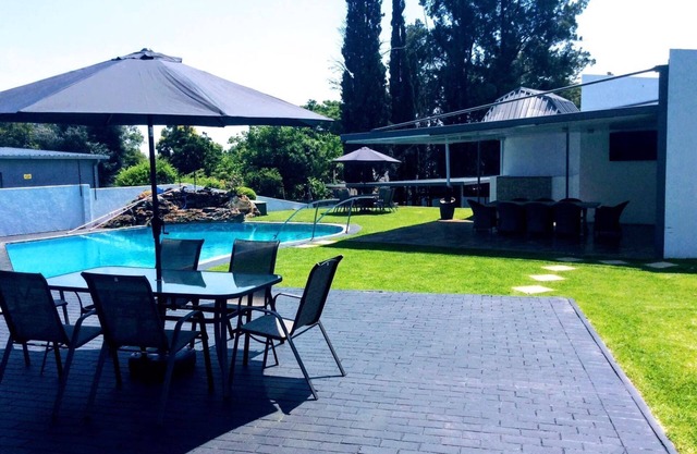 Alicats Place Executive Lodge & Conference
