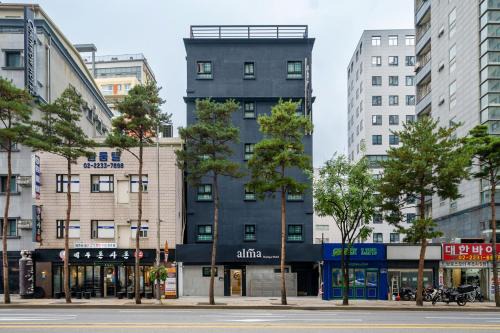 Alma Hotel