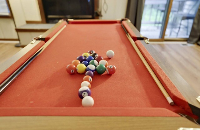 Alpha Lodge · Alpha Lodge - 2BR Townhouse w/Jacuzzi-Shawnee Mtn
