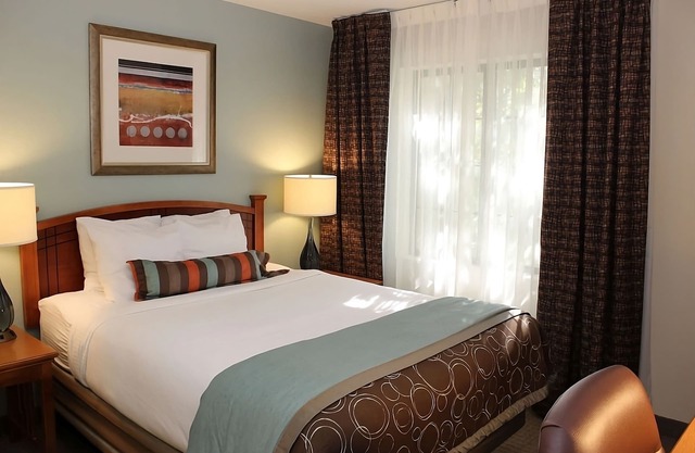 Always a Great Idea To Unwind! Near Portland International Airport, Outdoor Pool