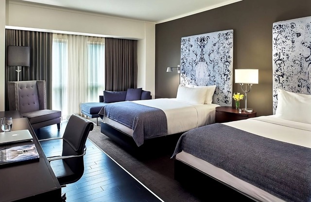 Always a Great Idea To Unwind! Onsite Pool, Pet-friendly, Near Union Station