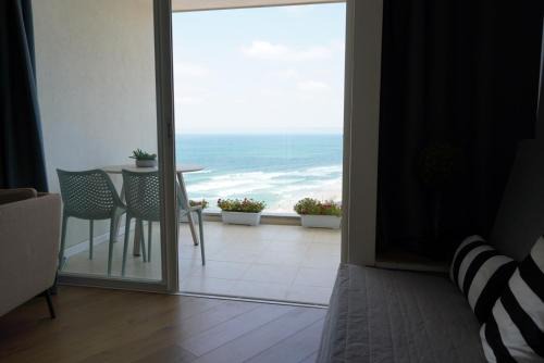 Amano Seaview Suite