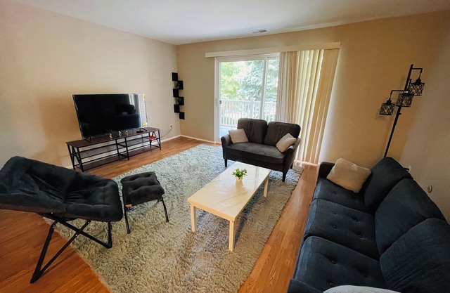 Amazing 2BR 2B Condo Monthly Discount