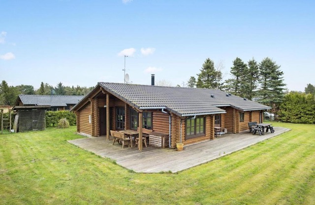 Amazing Home In Fjerritslev With Wifi
