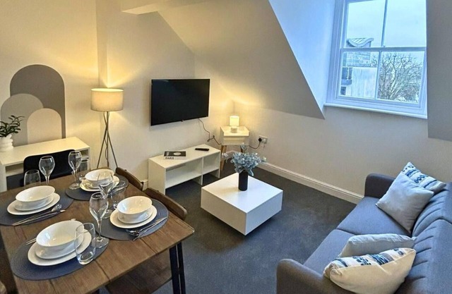 Amazing New Loft Apartment Ideally Located