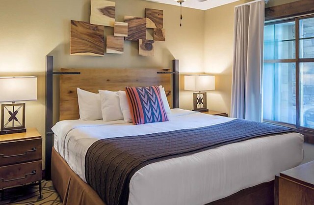 Amazing Paradise Point Resort in Hollister!