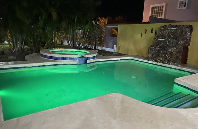 Amazing SMART House in Coronado Beach - Private Pool & Jacuzzi