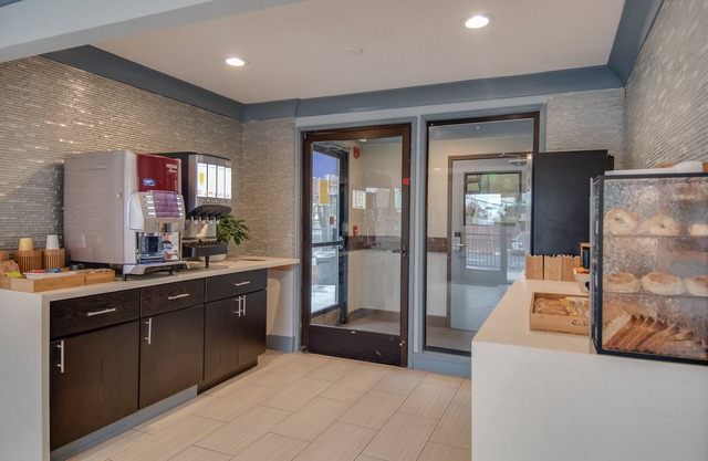 Americas Best Value Inn Hayward