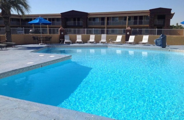 Americas Best Value Inn Hanford