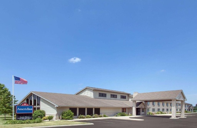 AmericInn by Wyndham Webster City