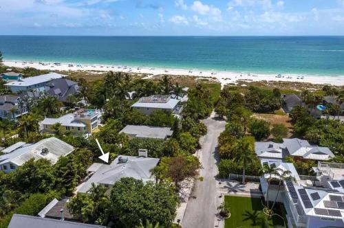 AMI Beachside Bungalow