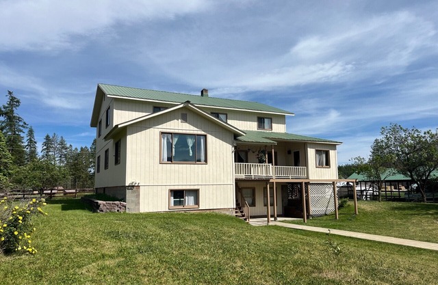 Amish Built Home in West Kootenai, MT - Near Lake Koocanusa, Rexford & Eureka