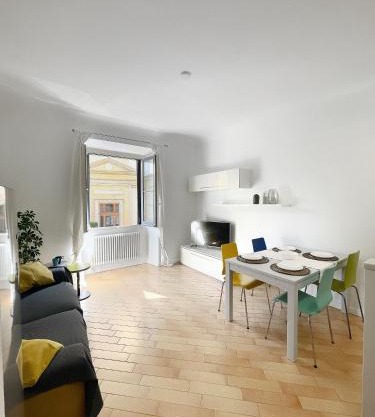 Ampio e accogliente bilocale - Fara 1, Porta Nuova