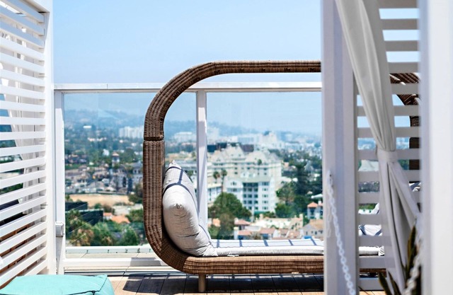 ANDAZ WEST HOLLYWOOD, BY HYATT