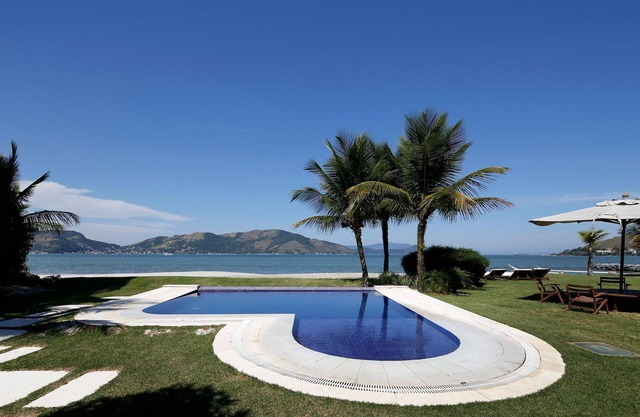 Ang027 - Luxurious villa by the sea in Angra dos Reis