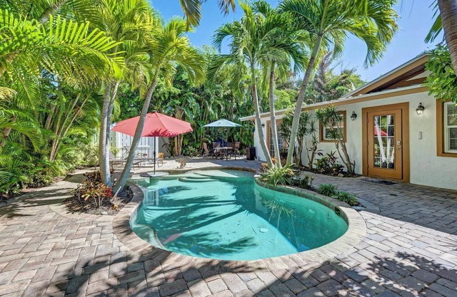 Anna Maria Island Edgewater Bungalow