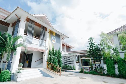 Annahouse