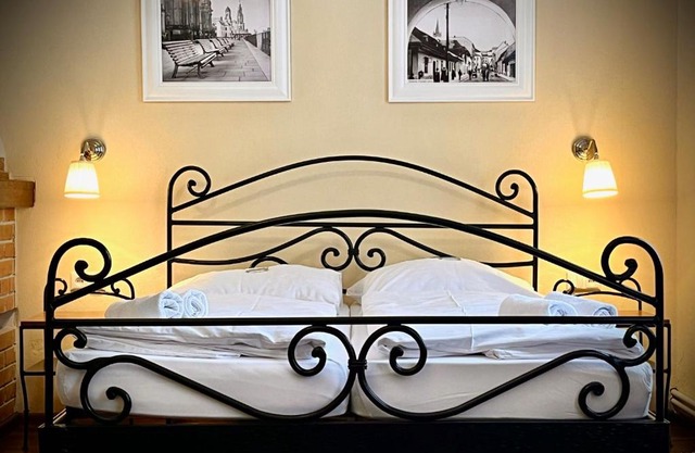 Antonio Old Town Residence