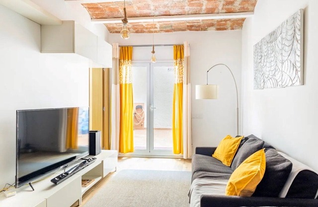 Apartamento Nuevo Espacioso Cómodo a 7 Minutos Caminando del Camp Nou