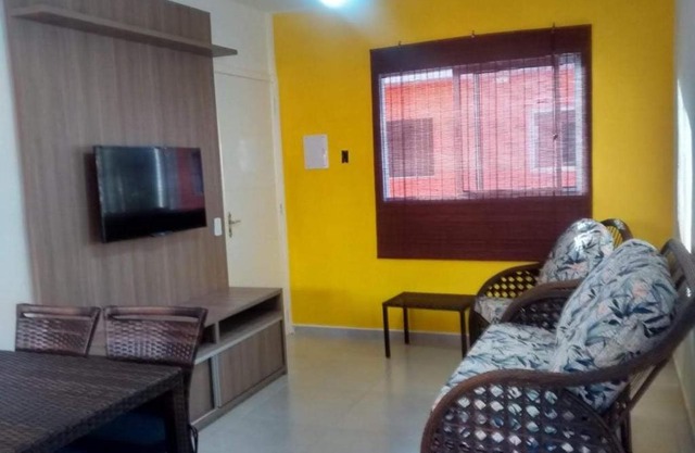 Apartamento Boraceia 200 metros da praia, com ar condicionado